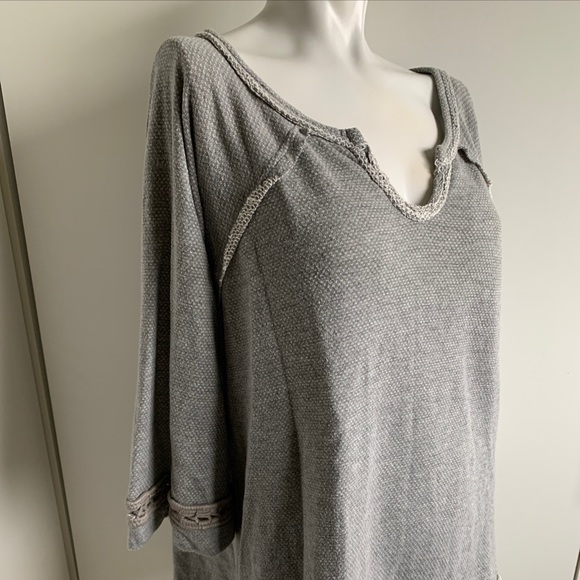 Free People textured tunic 3/4 sleeve V-neck/boat neck pullover - Picture 2 of 6